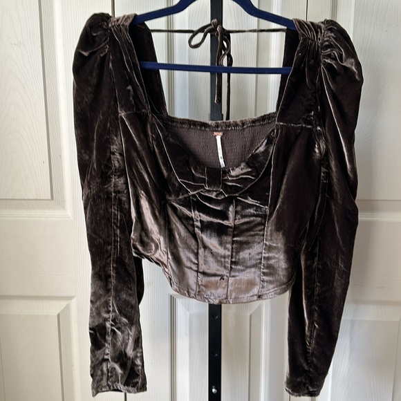 NEW FREE PEOPLE VELVET LONG SLEEVE TOP - Picture 6 of 11